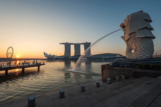 A swing with Singapore