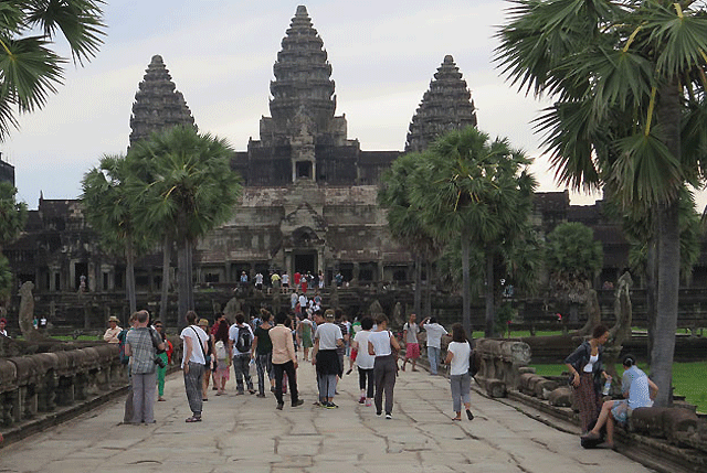 Angkor Wat Encounters