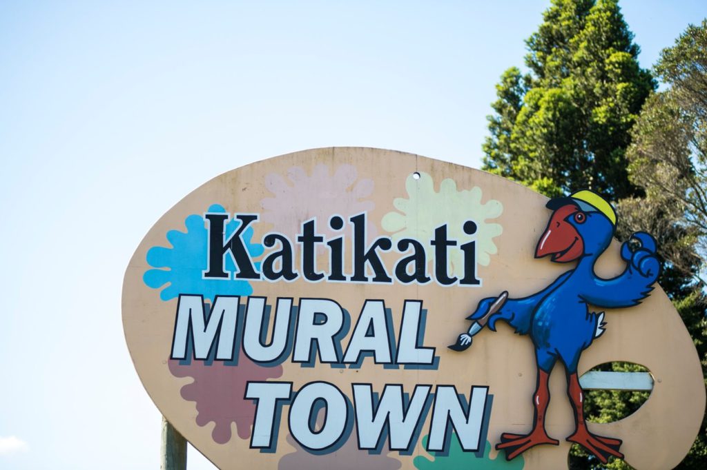 Katikati, the self-titled mural town of NZ. Credit Bay of Plenty NZ