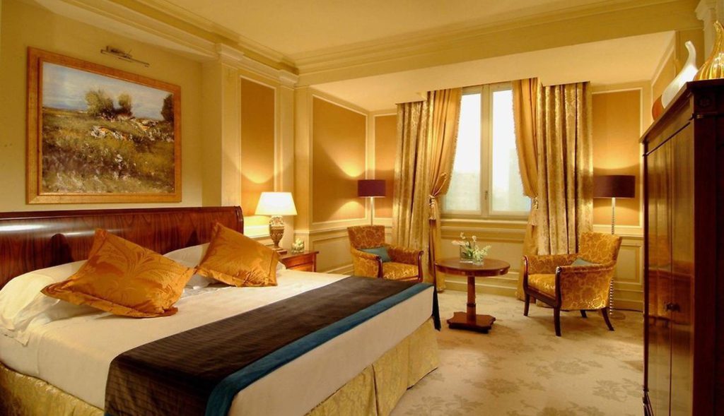 Classic guestroom at Milan's Principe di Savoia.